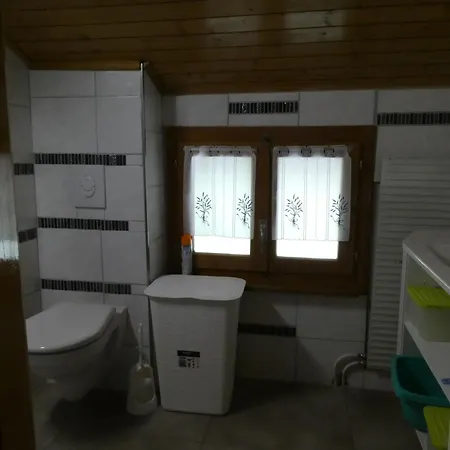 Haus Zur Erholung シュタルデン
